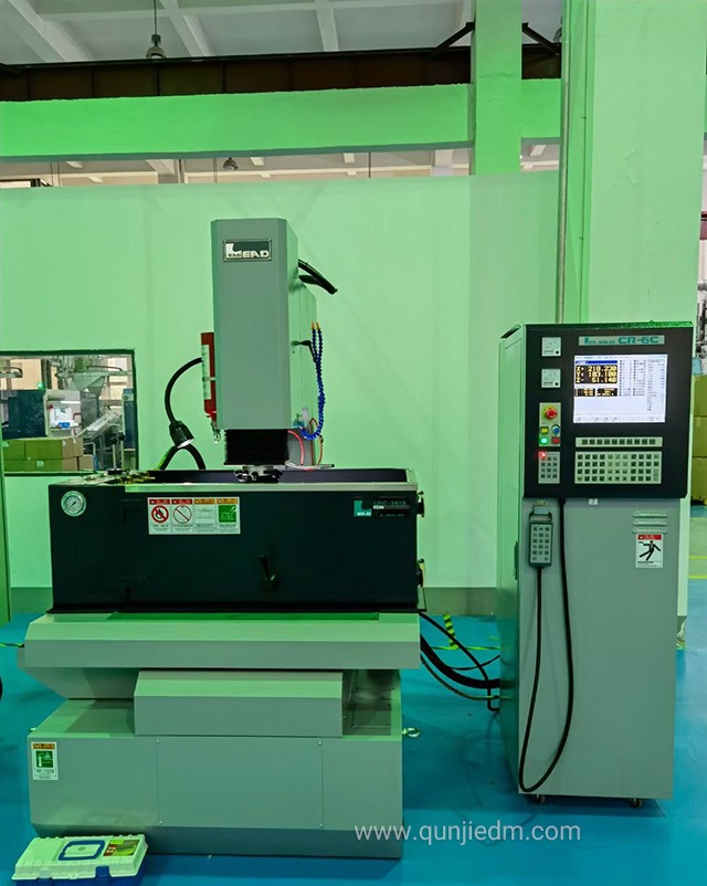 群基钨钢火花机CNC341S